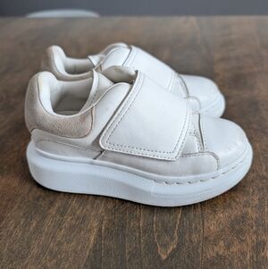 ALEXANDER MCQUEEN Kids Cream Velcro Sneakers white Designer Kids Shoes 9.5 26